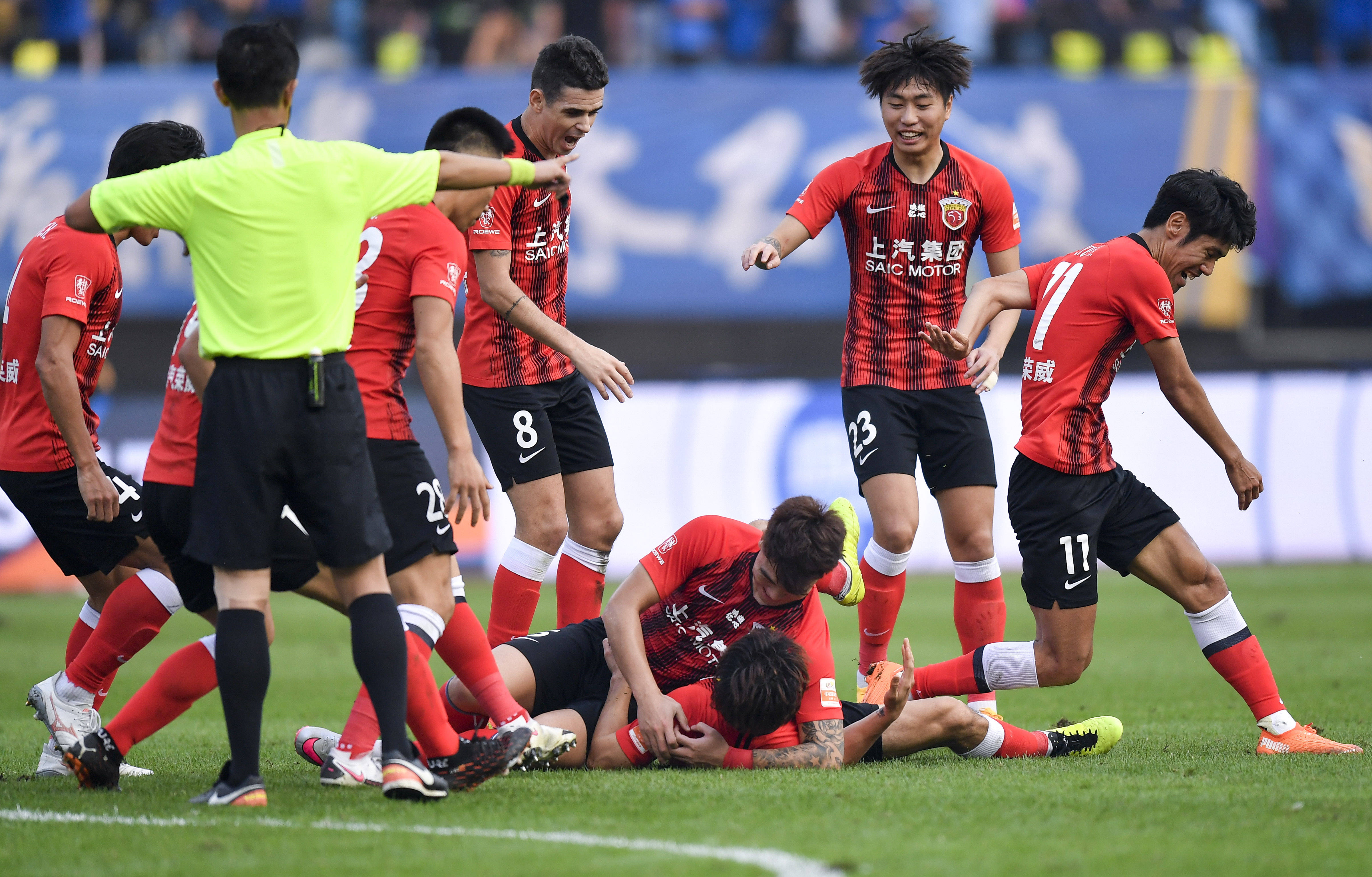 反击中打入 反击中打入